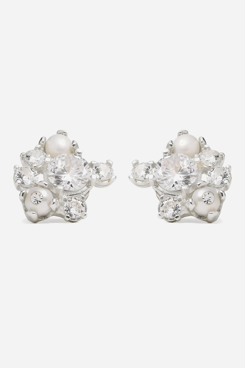 Sapher Pearl Stud Earring