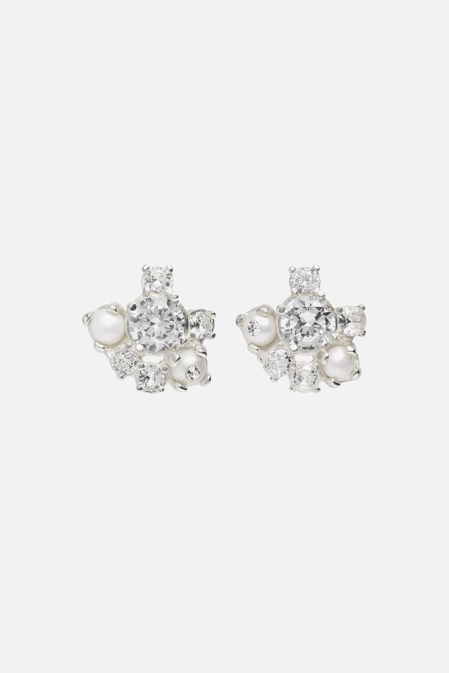 Sapher Pearl Stud Earring